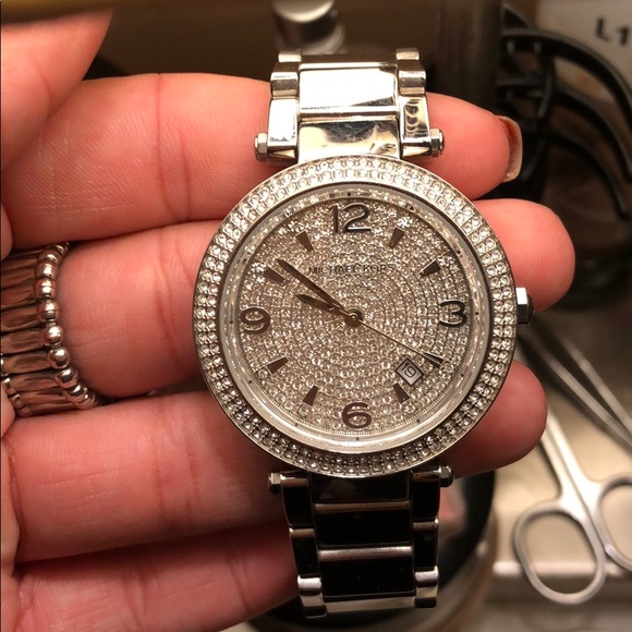 Michael Kors watch - Picture 1 of 3